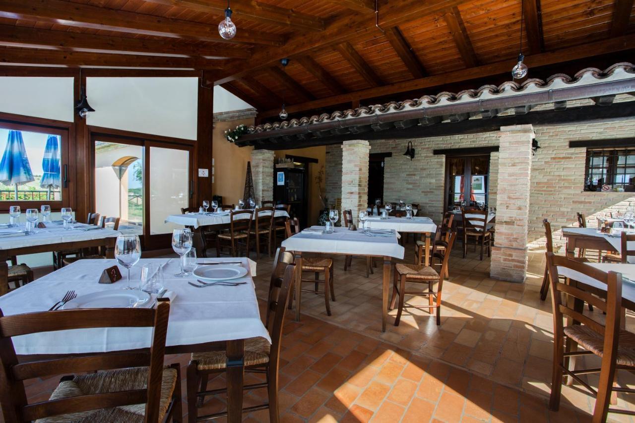 Cadabo Villa Montecarotto Exterior photo