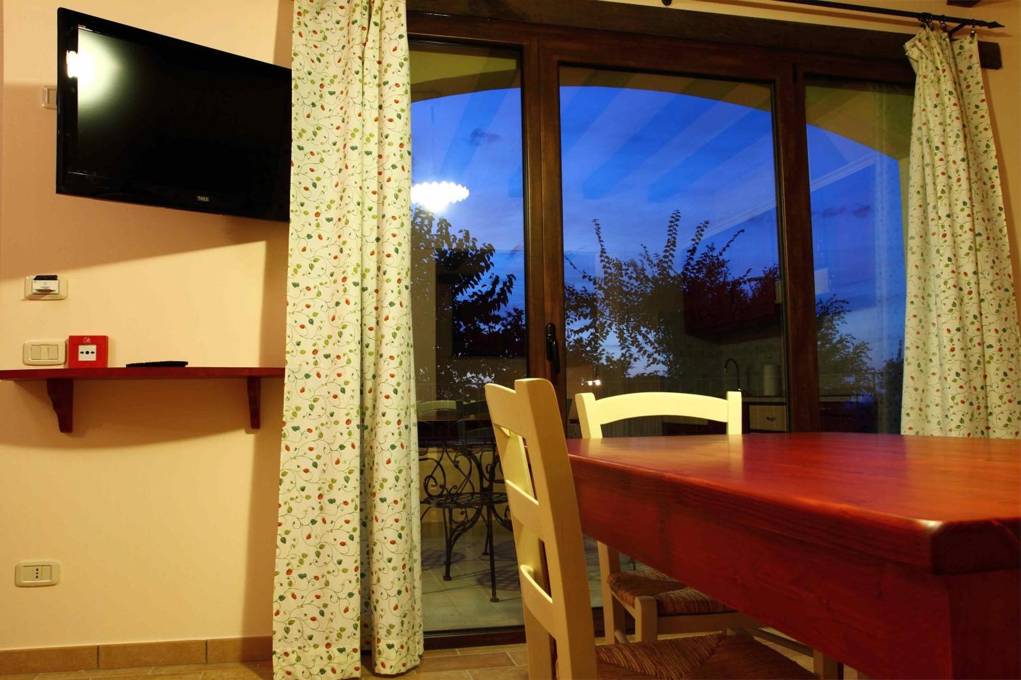 Cadabo Villa Montecarotto Exterior photo