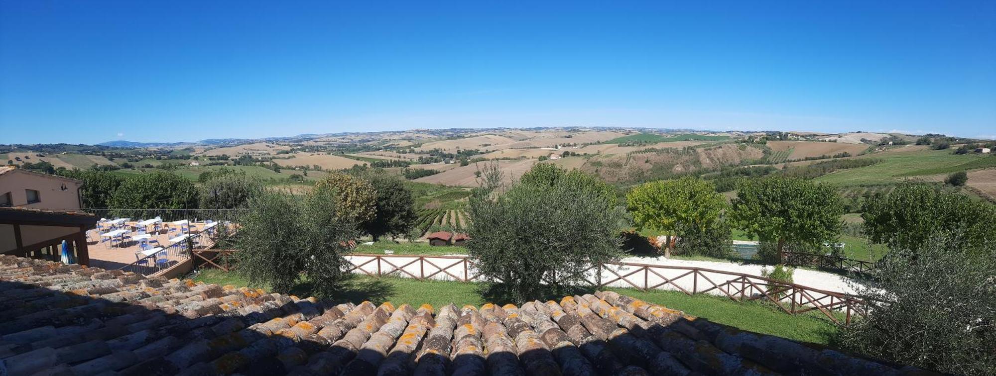Cadabo Villa Montecarotto Exterior photo